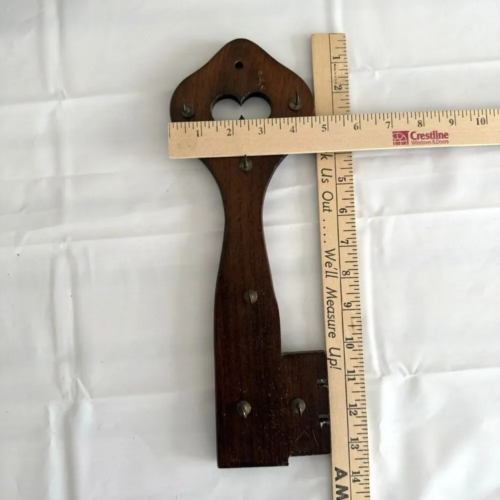 Wooden vtg key